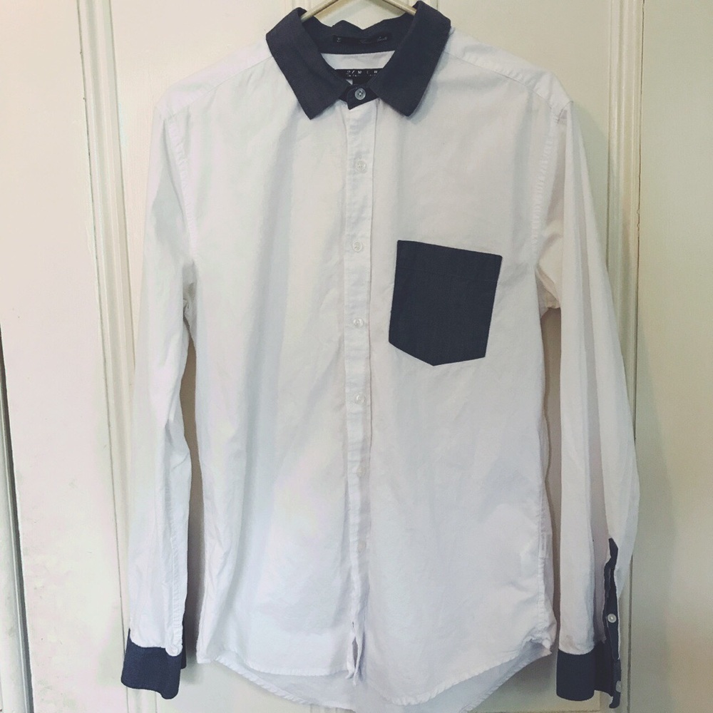 Button down shirt w/ blue collar and cuffs